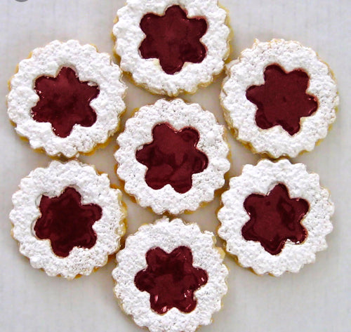 Raspberry Linzer ( 24 pieces per box) لانكشير مربي توت